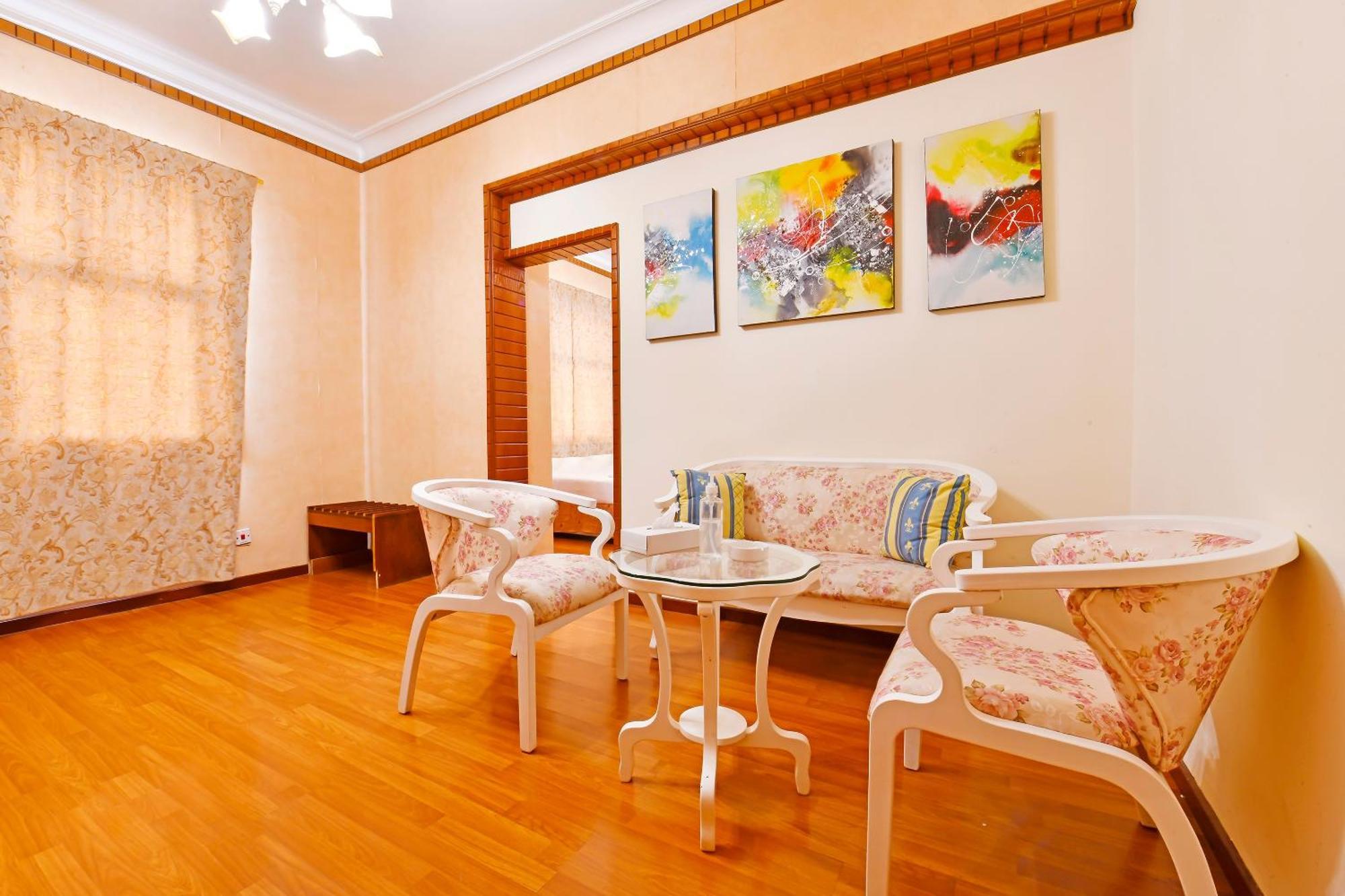 Capital O 125 Moon Plaza Hotel Манама Экстерьер фото