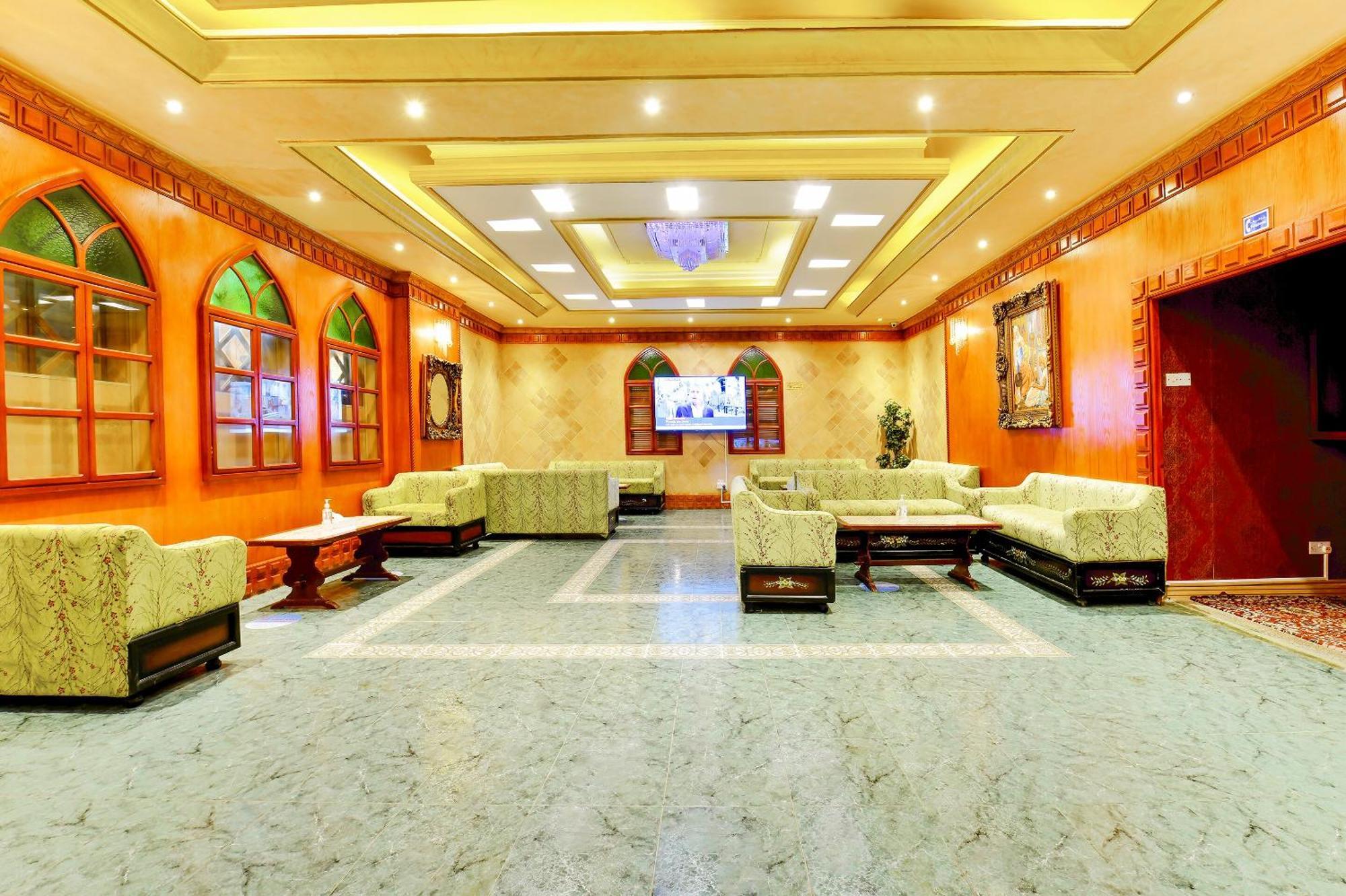 Capital O 125 Moon Plaza Hotel Манама Экстерьер фото